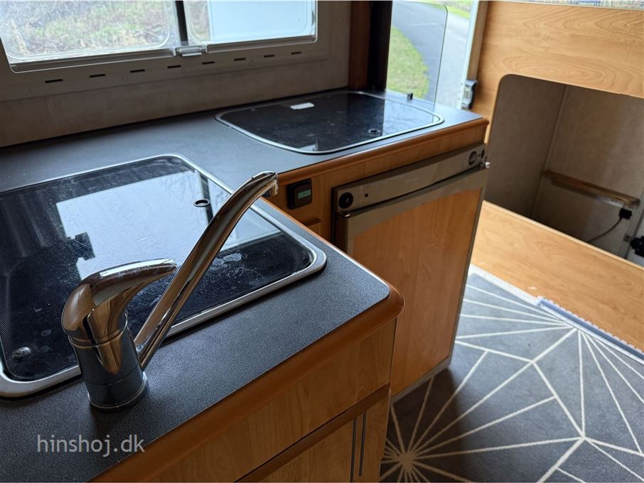 Bavaria A68ED Alkove