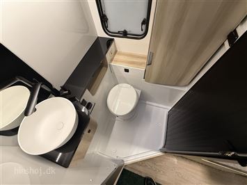 Hobby De Luxe 460 SL DK line