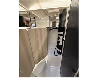 Hobby De Luxe 460 SL DK line