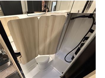 Hobby De Luxe 460 SL DK line