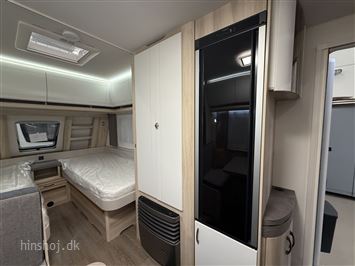 Hobby De Luxe 460 SL DK line