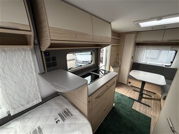 Fendt Bianco Activ 465 SGE