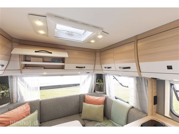 Dethleffs Camper 470 FR Summer Edition