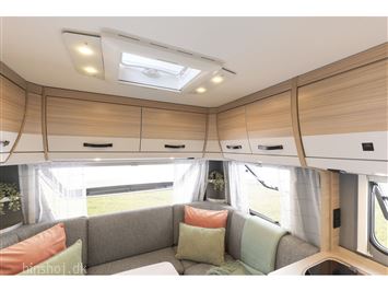 Dethleffs Camper 470 FR Summer Edition