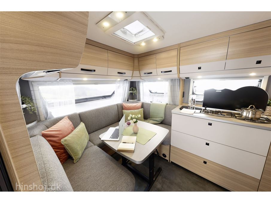 Dethleffs Camper 470 FR Summer Edition