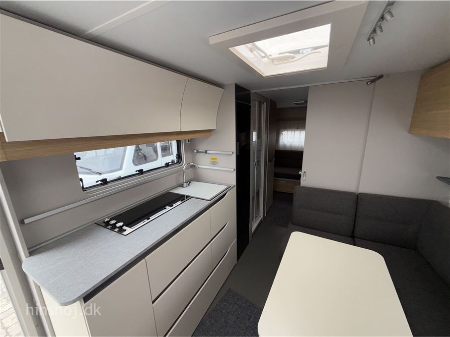 Adria Adora 673 PK Twin