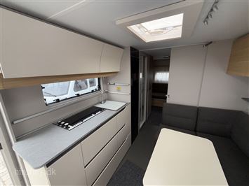 Adria Adora 673 PK Twin