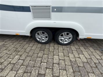 Adria Adora 673 PK Twin