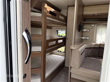 Hobby De Luxe 560 KMFe