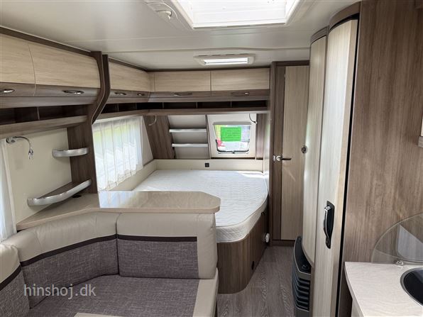Hobby De Luxe 560 KMFe