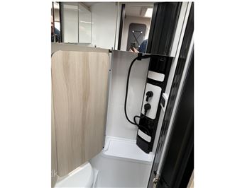 Hobby De Luxe 460 SFf DK Line