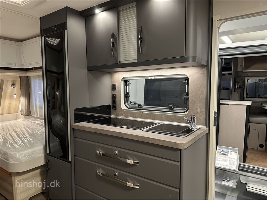 Hobby De Luxe 495 UL