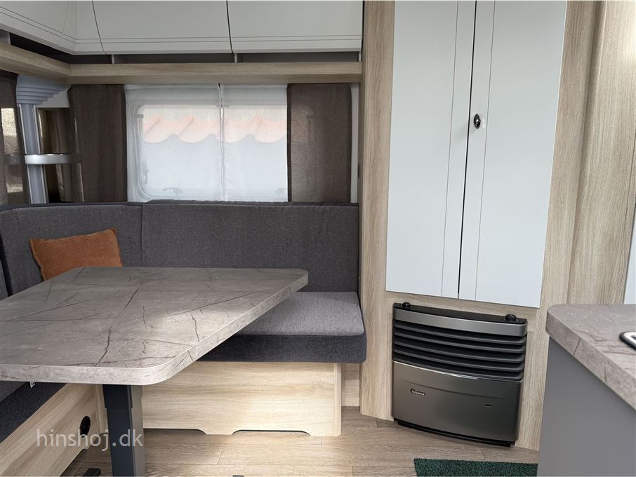 Hobby De Luxe 495 UL