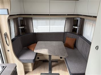 Hobby De Luxe 495 UL