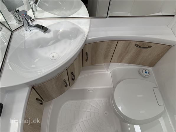 Hobby De Luxe 495 UL