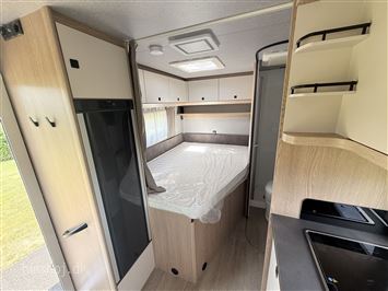 Hobby Ontour T 700 F Aut.
