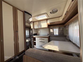 Hobby De Luxe 400 SFE