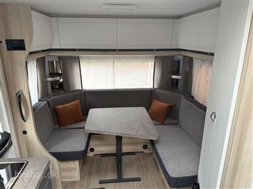 Hobby De Luxe 495 UL