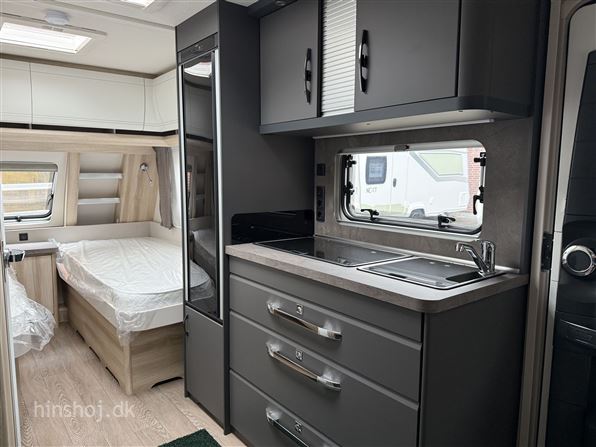 Hobby De Luxe 495 UL