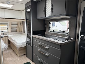 Hobby De Luxe 495 UL