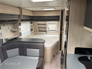 Hobby De Luxe Edition 560 KMFe