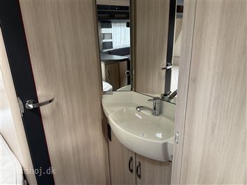 Hobby De Luxe Edition 560 KMFe
