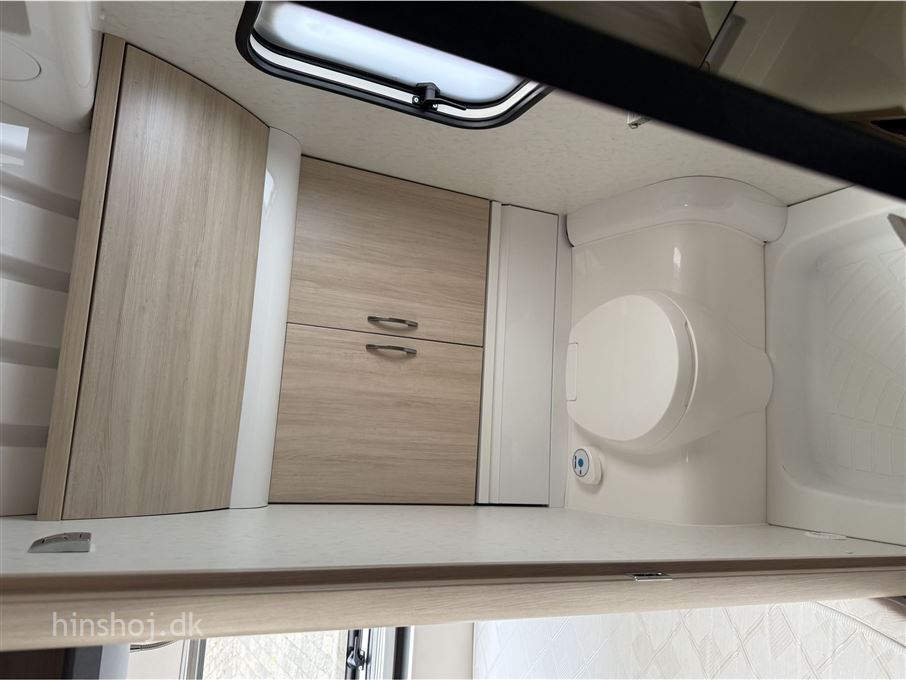 Hobby De Luxe Edition 560 KMFe
