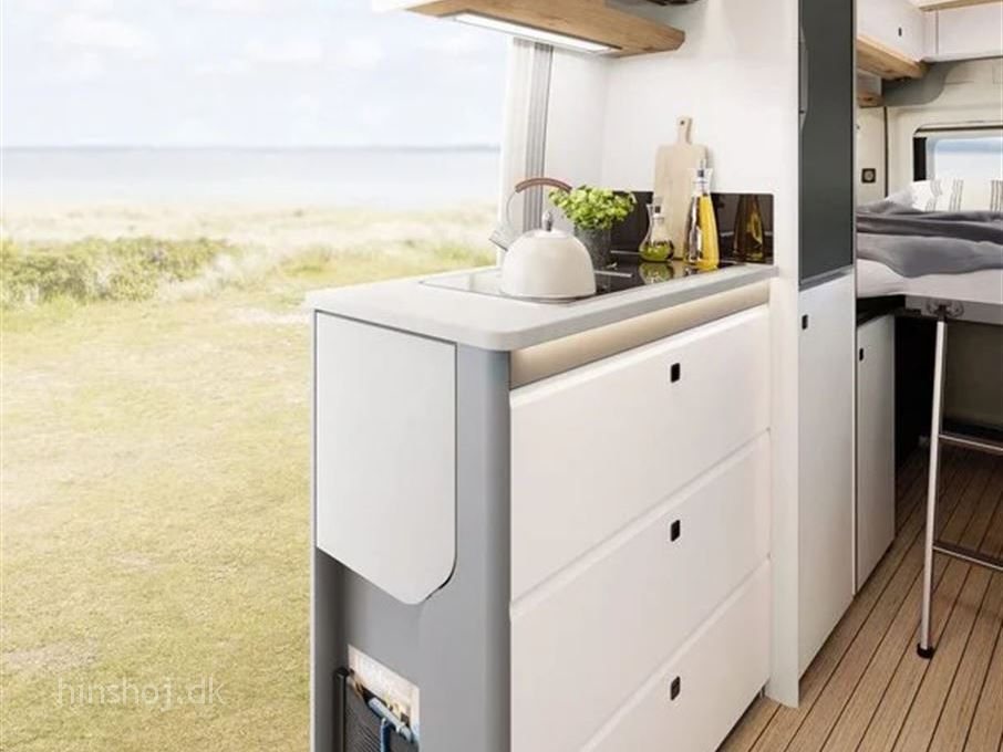 Hobby Prestige VAN 640 ET First Edition