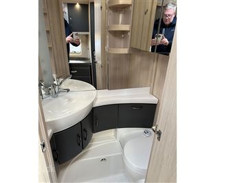 Hobby De Luxe Edition 495 UL