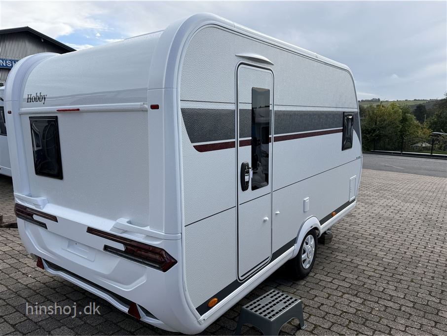 Hobby De Luxe 400 SFE
