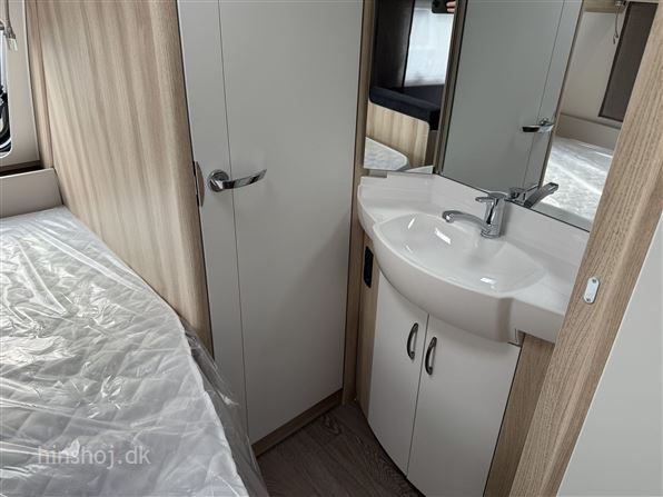 Hobby De Luxe 400 SFE