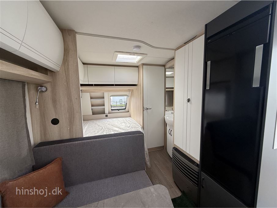 Hobby De Luxe 400 SFE