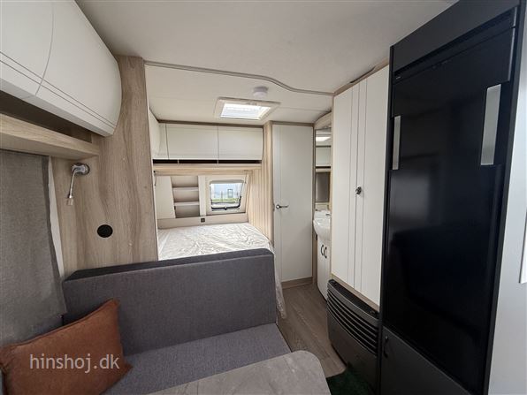 Hobby De Luxe 400 SFE