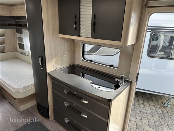 Hobby De Luxe Edition 495 UL