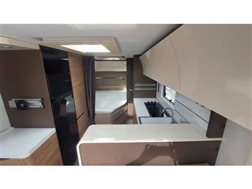Adria Alpina 573 UP