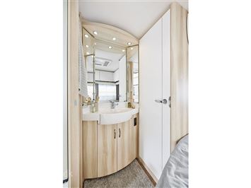 Hobby De Luxe 460 UFe