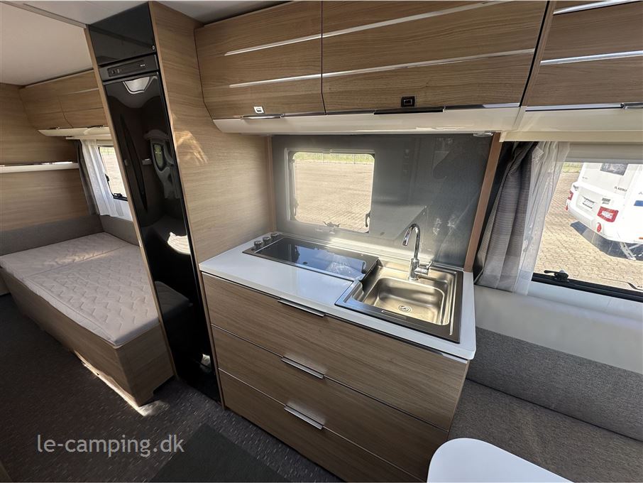 Adria Adora 572 UT