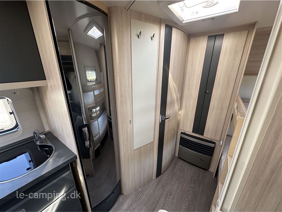 Hobby De Luxe Edition 545 KMF