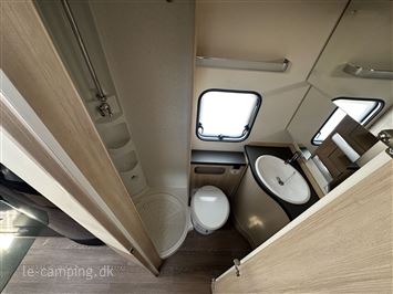Hobby De Luxe Edition 545 KMF
