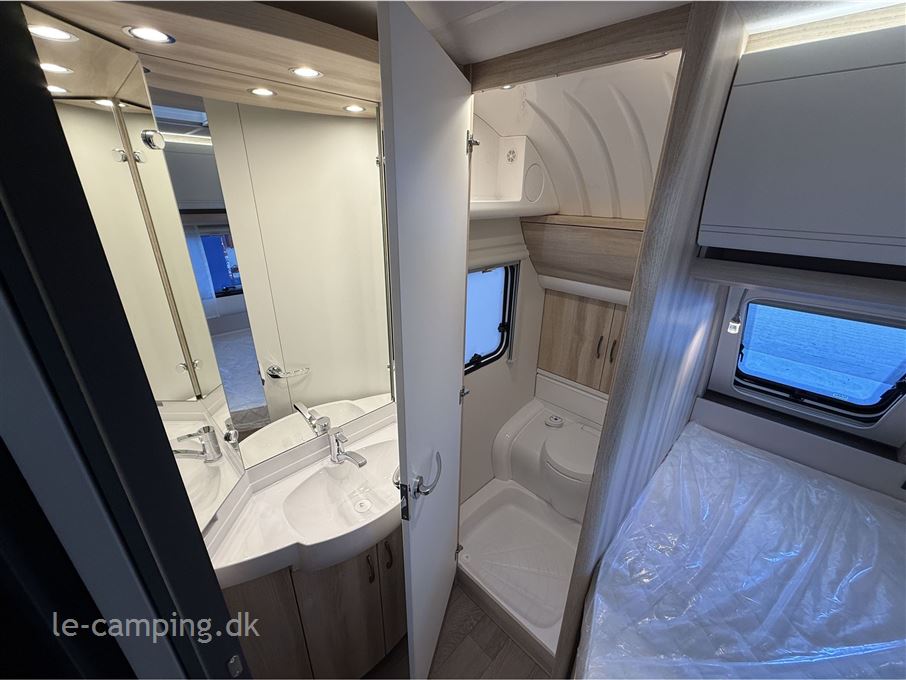 Hobby De Luxe 460 UFe DK Line