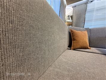 Hobby De Luxe 460 UFe DK Line