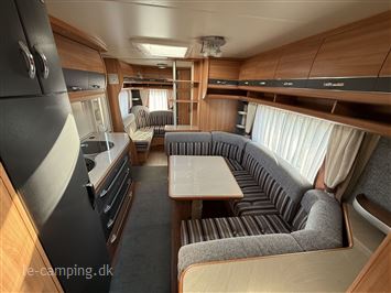 Hobby De Luxe 650 KMFe