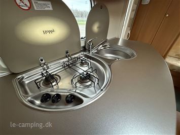 Hobby De Luxe 440 SF