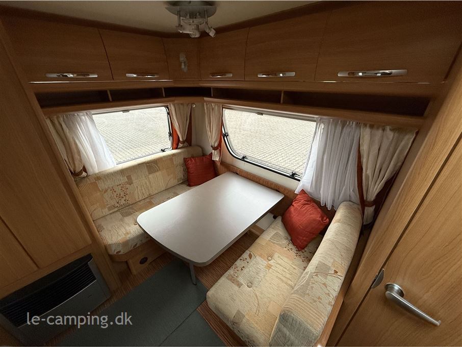 Hobby De Luxe 440 SF