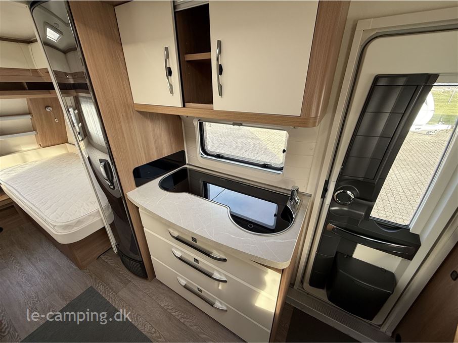 Hobby De Luxe 495 UL DK line