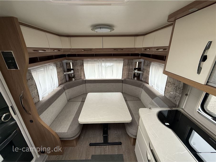 Hobby De Luxe 460 UFe