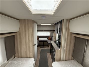 Hobby De Luxe 460 LU