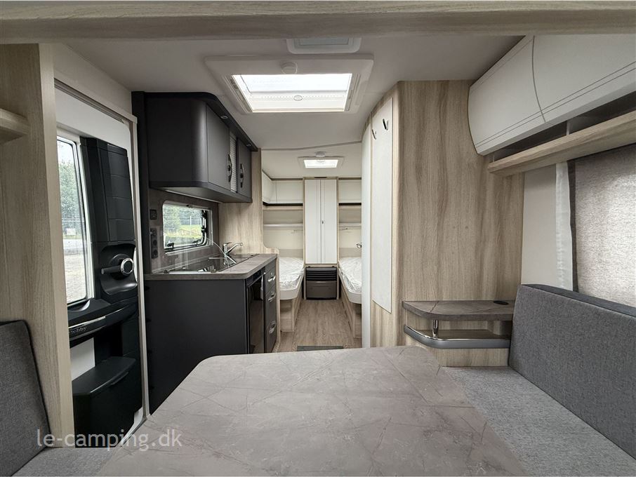 Hobby De Luxe 460 LU