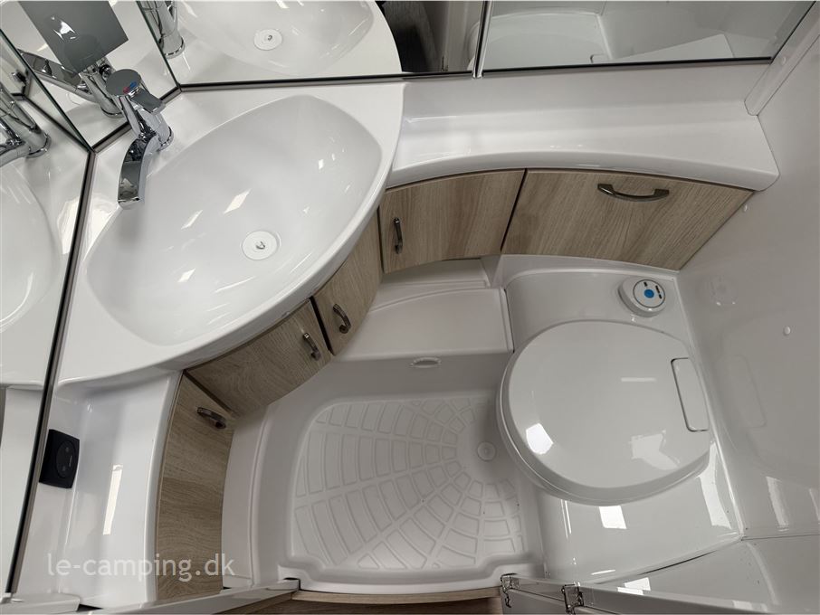 Hobby De Luxe 460 LU