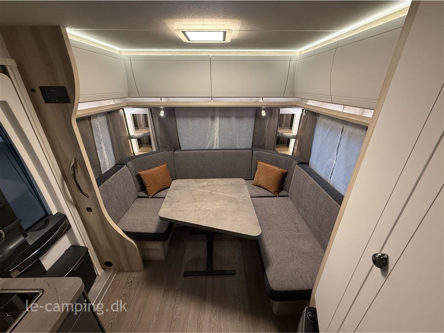 Hobby De Luxe 495 UL